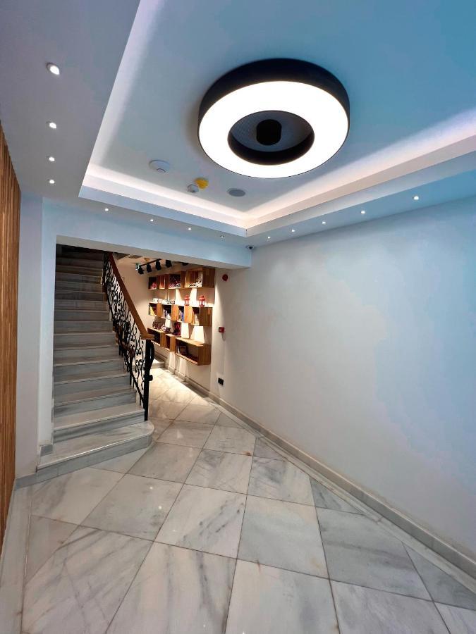 Uk Hotel Istanbul Eksteriør bilde