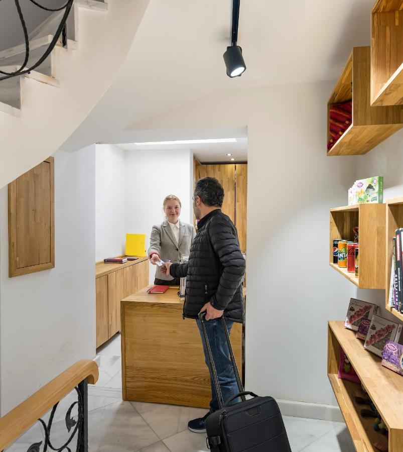 Uk Hotel Istanbul Eksteriør bilde