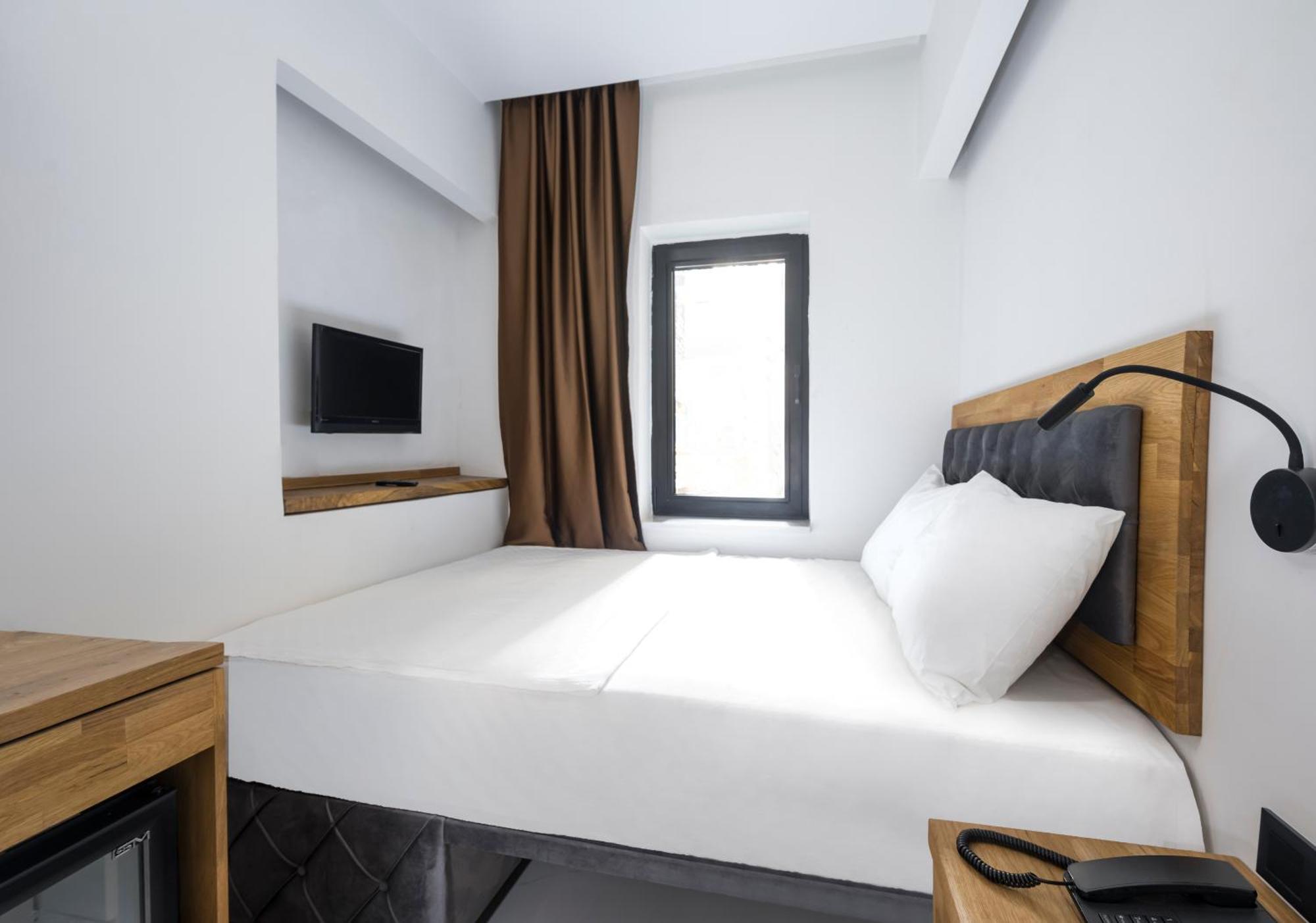 Uk Hotel Istanbul Eksteriør bilde