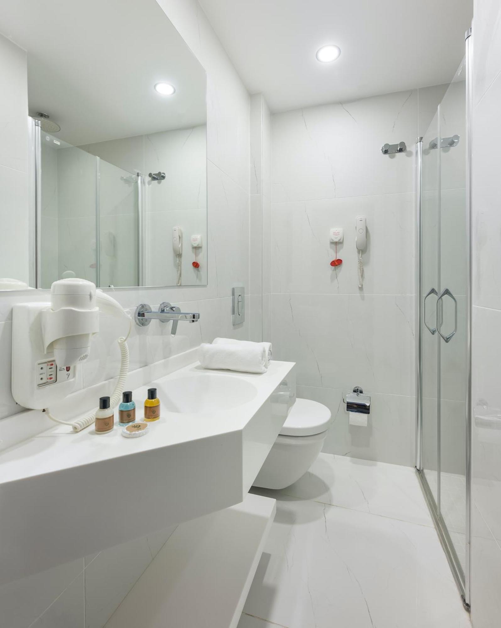 Uk Hotel Istanbul Eksteriør bilde